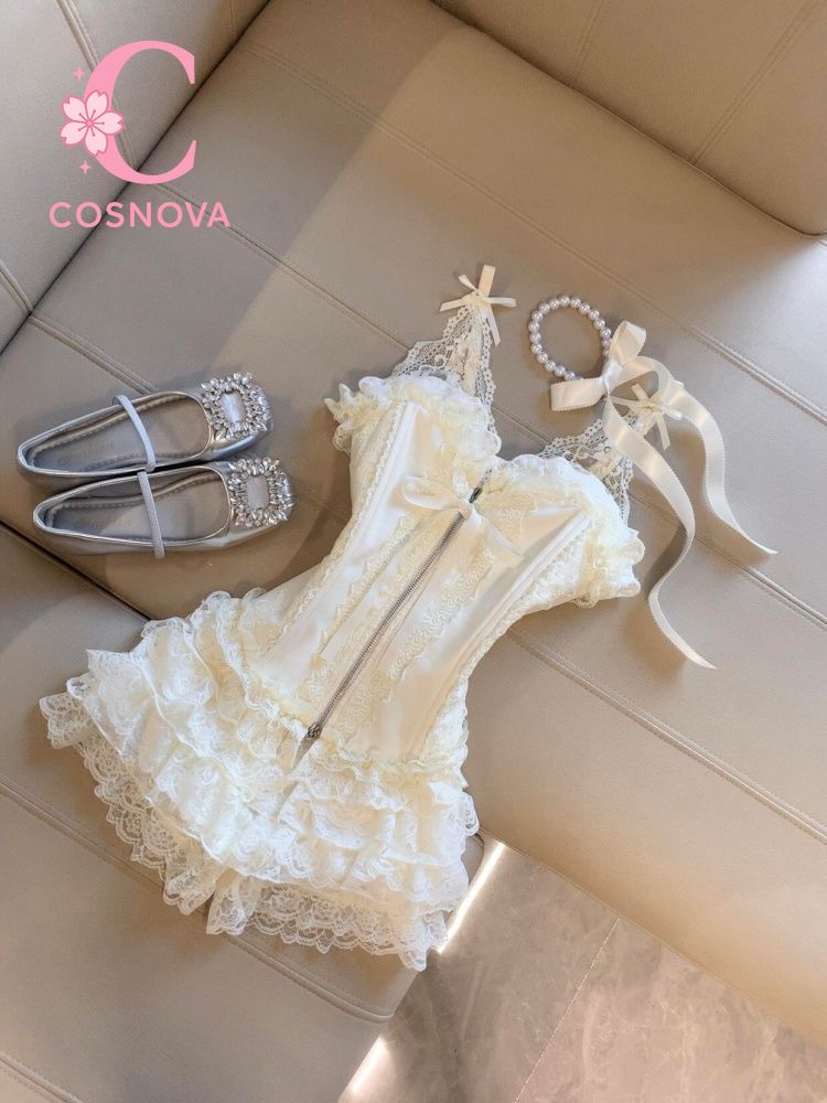 V Neck Cami Top - Сексуальный комплект: кружевной топ-бюстье и мини-юбка