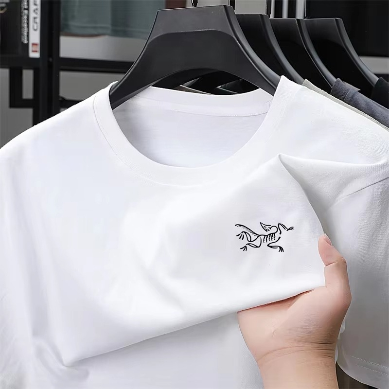 Women Fashion Brand Logo - Белая классическая футболка с логотипом и